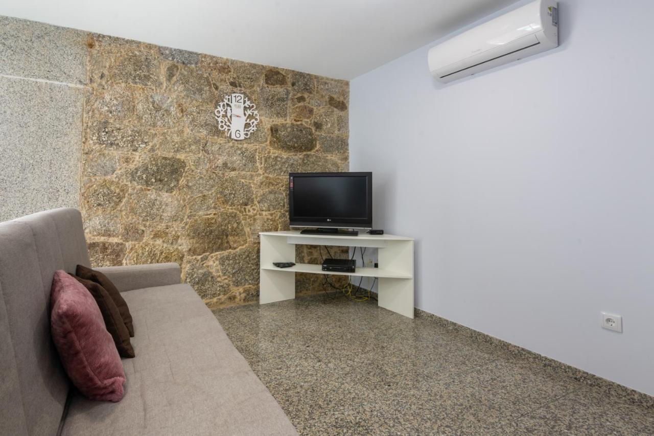 Aldeamento Casas Do Alto Do Vez Apartment Balouta Exterior photo